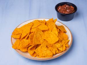 Nachos With Salsa