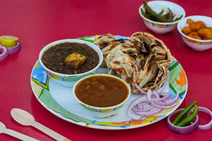 Chur-chur Naan, Rajma, Dal Makhni