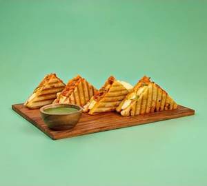 Veg club sandwich