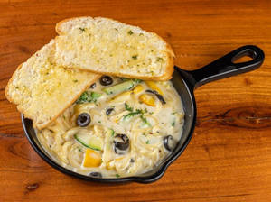 Spaghetti Veg Mushroom Alfredo