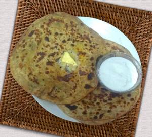 Aloo paratha combo with dahi aachaar  Amul butter fortune oil we use Amul mother dairy dahi