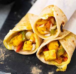 Lachha Paneer roll