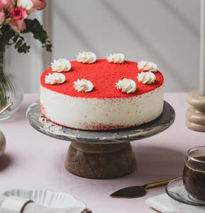 Eggless Red Velvet Cream Cake