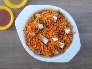 Veg Singapore Noodles (Full)