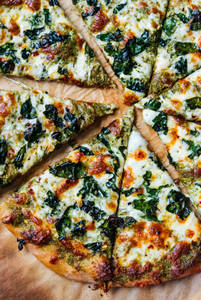 7" Regular Cheesy Pesto Pizza