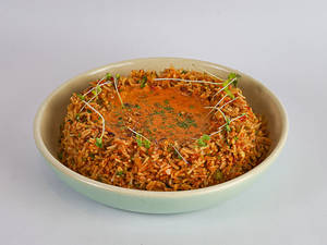 Garlic Rice With Cheese Sauce