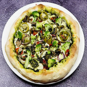 Spicy Basilica Pizza