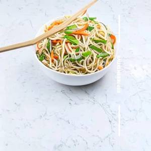Veg Hakka Noodles            