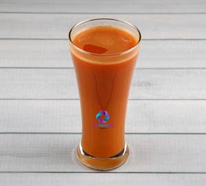 Papaya fresh fruit juice