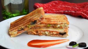Barbeque paneer sandwich