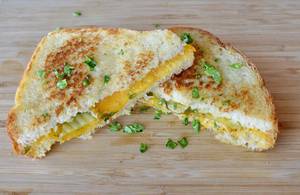 Cheese Sandwich Full [ 1 Piece]