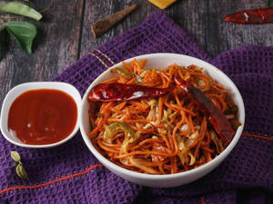 VEG PANEER NOODLES