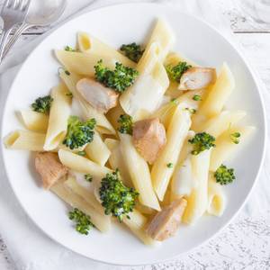 White sauce pasta