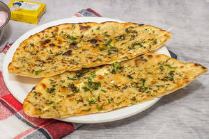 Stuffed Chur-Chur Naan (Special)