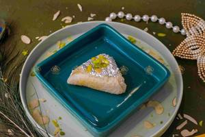 Malaai Gillauri / Malai Paan