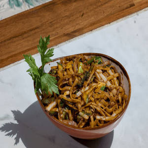 Stir Fried Black Pepper Udon Noodles