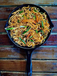 Chilli Garlic Noodles