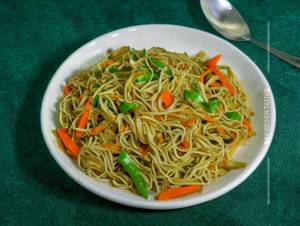 Veg Chow mein Gravy