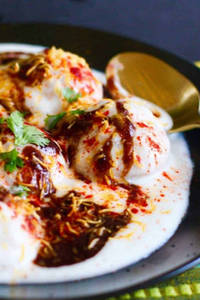 Dahi Idli[1pc] With Dahi Vada[1pc]