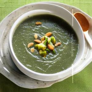 Broccoli Almond Soup
