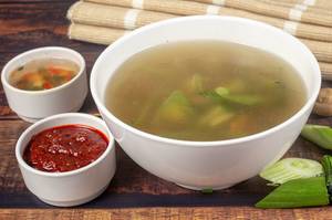 Veg Clear Soup (500 ML)
