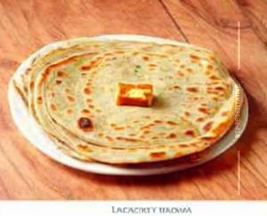 Lacchedar Paratha
