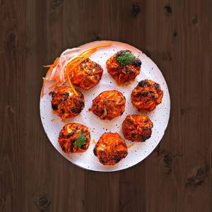 Veg tandoori momos