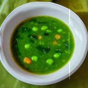 Green Peas Spinach Soup