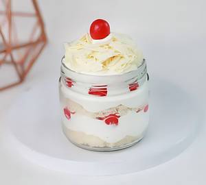 White Forest Jar Cake - Pack Of 1