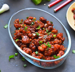 Cauliflower Manchurian [dry]