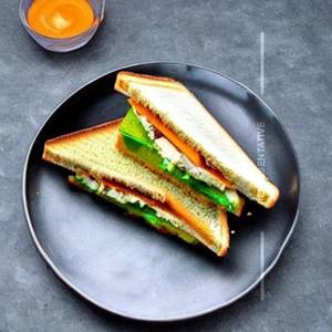 Veggies Hung Curd Sandwich