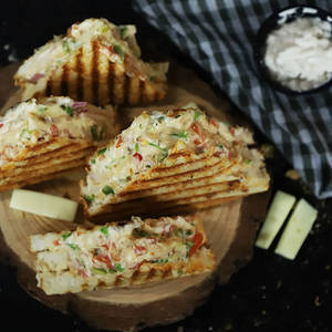 Spicy Cheesy Sandwich
