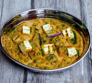 Matar Paneer