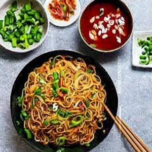Chicken Mushroom Hakka Noodles