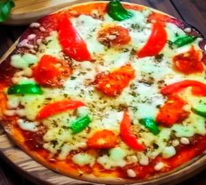 Indi Chicken Tandoori Pizza