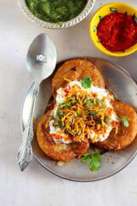 Aloo Tikki Chat