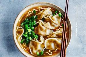 Chicken Wonton Noodles Soup