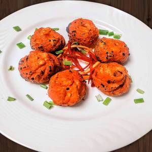 Paneer tandoori momos