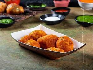 Paneer Crispy Mnc Special Momos
