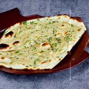 Lachha Butter Naan