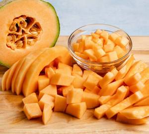 Solo Cut Muskmelon Salad 