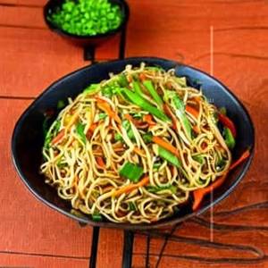 Veg Hakka Noodles   