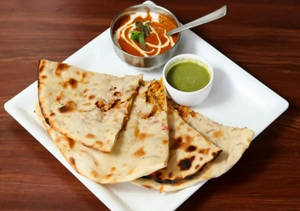 Keema Nan (2 Pieces) + Gravy
