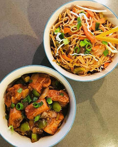 Chilli Paneer With Noodles