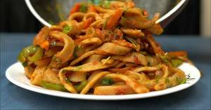 Veg Triple Schezwan Steamed Koithio