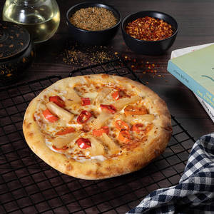 Red Paprika + Pineapple Pizza