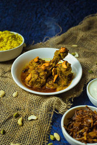 Dhakai Chicken Roast(2 Pcs)
