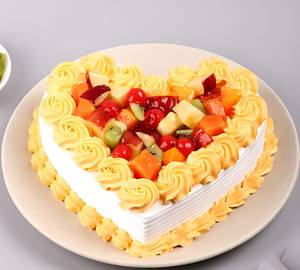 Delectable Fruit Heart Cake