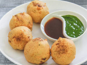 Batata vada simple