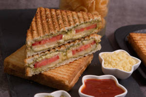 Jain Bombay Chutney Toast Sandwich